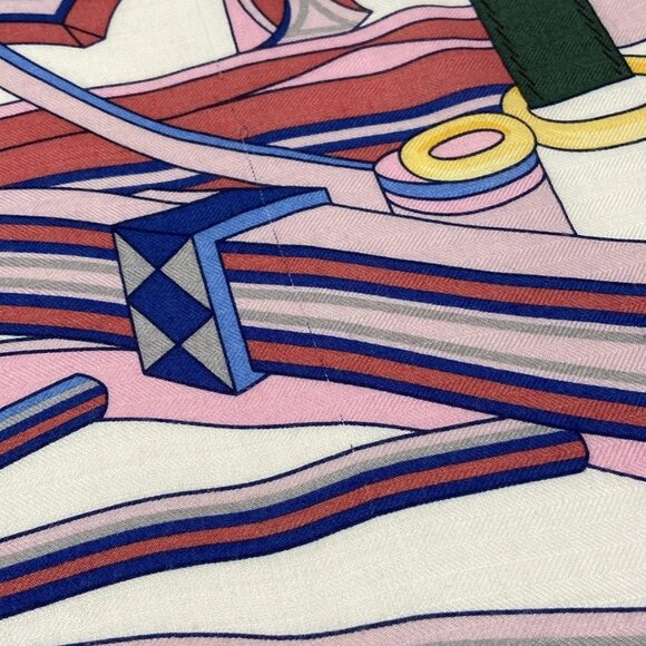 Auth HERMES Carre Geant, Carres 140 - Cream Pink Multi Cashmere Silk Scarf - Picture 3 of 7